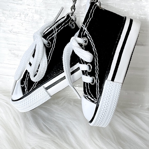 - Accessories - MINI SNEAKER KEYRINGS set of 2 BLACK Athletic running shoes Athlete Trainers set